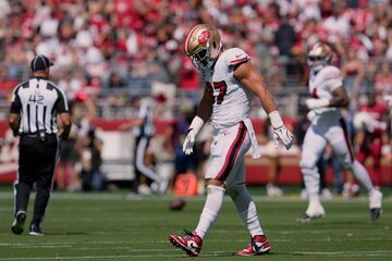 Imagen de la petición 49ers' Nick Bosa Exits Win