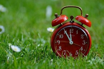 Image of the petition Abolish winter-summer time change by changing the time by 1/2 hour ONCE.