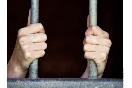 Foto e peticionit:Abschaffung der Bewährung. Endlich richtige Strafen für die Täter! Kriminelle hinter Gitter!