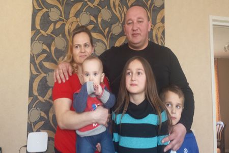 Bild der Petition: Abschiebestopp für Almir und seine Familie - Berufskraftfahrer soll  in Deutschland bleiben