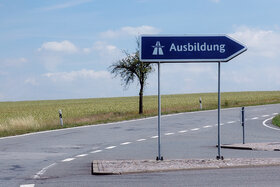 Foto e peticionit:Alle an einen Tisch! Ausbildung zum Zerspanungsmechaniker muss in Dillenburg bleiben!