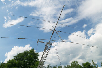 Image of the petition Allow anyone to erect an amateur radio antenna regardless of HOA/covenants