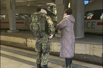 Bild der Petition Anständige Klamotten für Soldaten in Zügen anstatt Militärkleidung