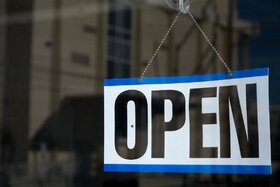 Obraz petycji: Attraktive Öffnungszeiten an Standorten mit Zentrumsfunktionen