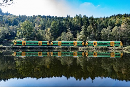 Imagen de la petición:Bahn-Dauerbetrieb auf der Strecke Gotteszell-Viechtach