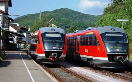 Bild der Petition: Bahnverbindung zwischen Landau und Pirmasens bis mindestens 01:00 Uhr im Stundentakt!