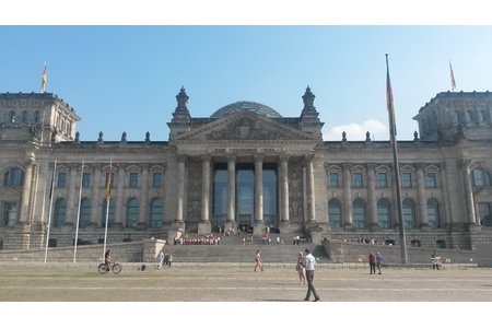 Foto da petição:Begrenzung der Amtszeit des Bundeskanzlers auf zwei Amtsperioden