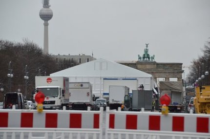 Kép a petícióról:Berlin - Straße des 17. Juni wieder mehr dem Straßenverkehr!   