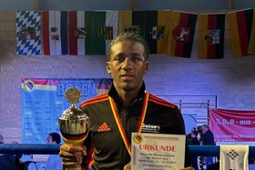 Picture of the petition:Bleiberecht für deutschen Boxmeister Abdelkader - EINER von UNS!