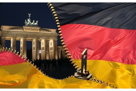 Bild på petitionen:Brandenburgertor bestrahlen in den Farben Russlands.