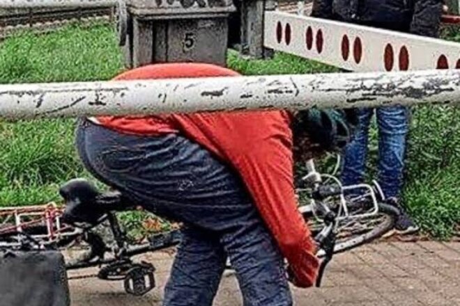 Slika peticije Brückenbau über Bahnhof Medienstadt - Schranken verhindern Pünktlichkeit