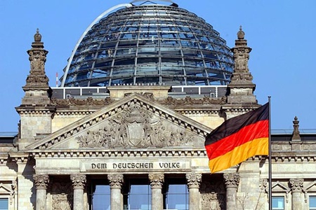Bild der Petition: Bundestag soll über die Öffnung der Grenzen entscheiden! Gesetze ändern oder Rechtsbruch beenden!