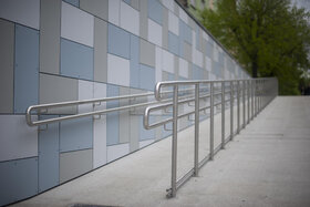 Immagine della petizione: Chiediamo un servizio di trasporto urbano permanente e una Ispica senza barriere