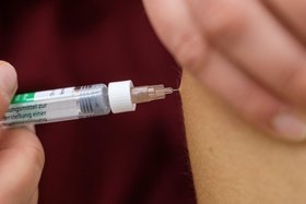 Bild der Petition: Corona Virus - COVID19 . Impfstoff als Retter ? Zwangsimpfungen gesetzlich untersagen.