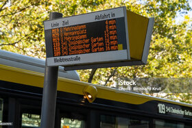 Bild der Petition: Digitale Fahrgastanzeigen an den Bushaltestellen an der Schulstraße in Gehrden