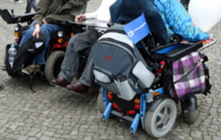 Foto e peticionit:Ehemalige misshandelte Heimkinder mit Behinderungen entschädigen – Einrichtung eines Fonds