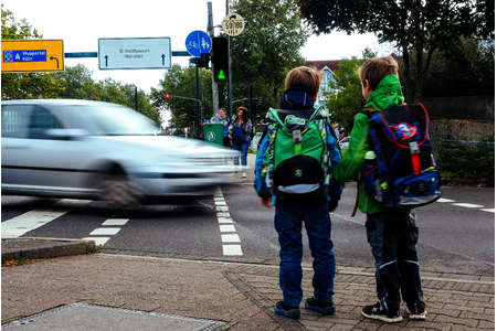 Slika peticije:A safe way to school over the Werstener cross must be guaranteed!