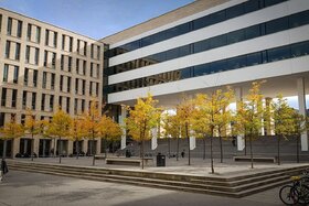 Obrázek petice: Eine Bibliothek für jeden – zu jeder Uhrzeit!