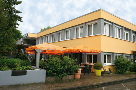 Kép a petícióról:Endlich wieder Gastronomie im Nieder-Erlenbacher Bürgerhaus