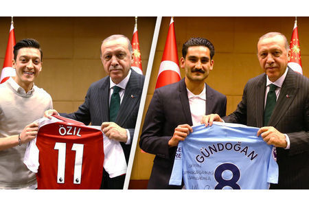 Foto da petição:Erdogan-Unterstützer Özil und Gündogan raus aus der deutschen Nationalmannschaft