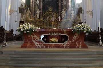 Bild der Petition Erhaltet den historischen Heilig-Blut-Altar in der Basilika Weingarten!