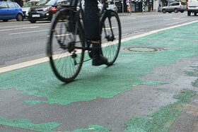 Bild der Petition: Erneuerung der Fahrradwege an der Greifswalderstraße