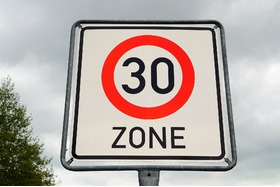 Bild der Petition: Erweiterung der 30er Zone der südlichen Hauptstraße / Blitzer Badenstraße in beide Richtungen bei 50