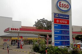 Lūgumraksta attēls: Esso-Tankstelle bleibt!