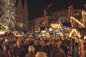 Bild der Petition: Existenzsichernde Unterstützung der Weihnachtsmarkt-, Volksfest- und Messehändler und anderer