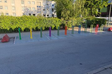 Image of the petition Fahrradständer statt Parkplätze im Max-Eichholz-Ring? Nicht so. Nicht hier.
