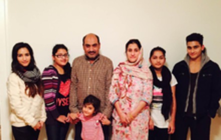 Slika peticije:Familie Khan muss bleiben