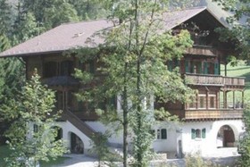Bild der Petition: Ferienheim Bergfried Kandersteg soll im Besitz der Gemeinde Köniz bleiben