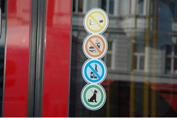 Petitsiooni pilt Wiener Linien - Flächendeckendes Essverbot in allen Öffis!