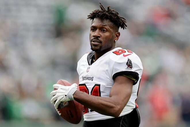 Εικόνα της αίτησης Former NFL player Antonio Brown