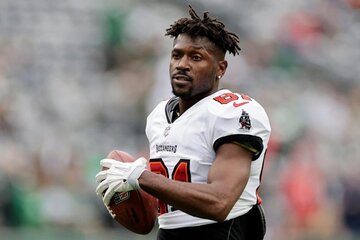 Imagen de la petición Former NFL player Antonio Brown