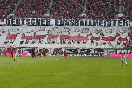 Photo de la pétition :Freiheit für die KURVE + mehr STEHPLÄTZE in der Allianz Arena