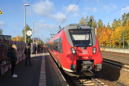Slika peticije:Für eine bedarfsgerechte Regionalbahnanbindung von Brieselang und Finkenkrug