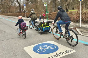 Billede af andragendet:Für sicheres Radfahren auf der Fahrradstraße Charlottenstraße – Einbahnregelung für Kfz beibehalten