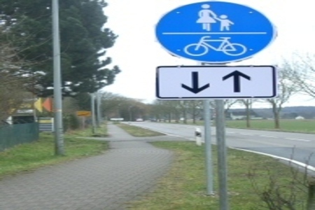 Bild der Petition: Fußgänger- und Radweg in der Schlebuscher-/.Odenthalerstr. zwischen Leverkusen und Bergisch Gladbach