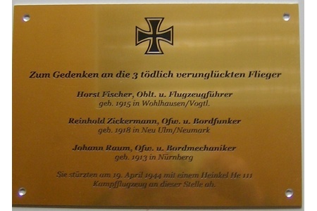 Bilde av begjæringen:Gedenktafel für eine tödlich abgestürzte Flugzeugbesatzung im 2.Weltkrieg.