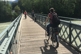 Foto e peticionit:Gegen das Radfahrverbot am Innsteg