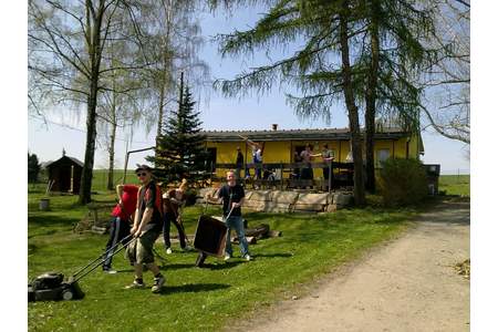 Foto van de petitie:Gegen den Abriss des Jugendclubgebäudes/ehemaliges Kindergartengebäude in Pfaffenhain