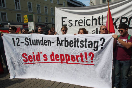 Kép a petícióról:Gegen den 12-Stunden-Arbeitstag!