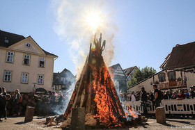 Bild der Petition: Gegen die Löschung des Lullusfest-Feuers am Donnerstag