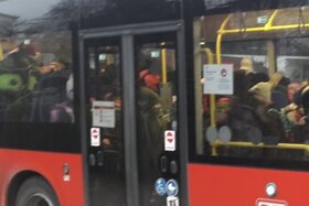 Foto van de petitie:Gegen „Überfüllte Schulbusse“ - Forderung von Verstärkerbussen zur Sicherhheit & Schutz in Pandemie