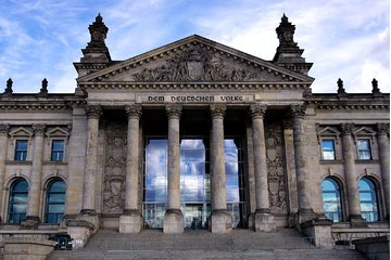 Bild der Petition Gehaltsverzicht für Bundestag, Kabinett, Bundeskanzlerin und Bundespräsident
