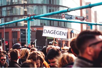 Bild der Petition Generelles Verbot von rechtsextremistischen Parteien und Organsiationen!