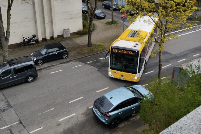 청원서 이미지 Geschwindigkeitsbegrenzung auf 30km/h in der Kirchstraße, Mülheim/Ruhr