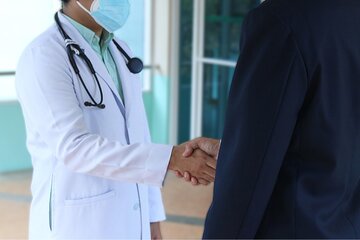 Bild der Petition Gesetzeslücke schließen: Ärzte mit ausländischem Lizenzentzug stoppen