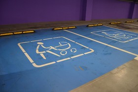 Bild der Petition: Gesetzliche Regelung für Eltern-Kind-Parkplätze